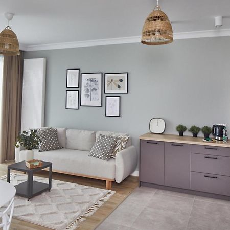 Metro Imielin Apartments Warsaw Ngoại thất bức ảnh