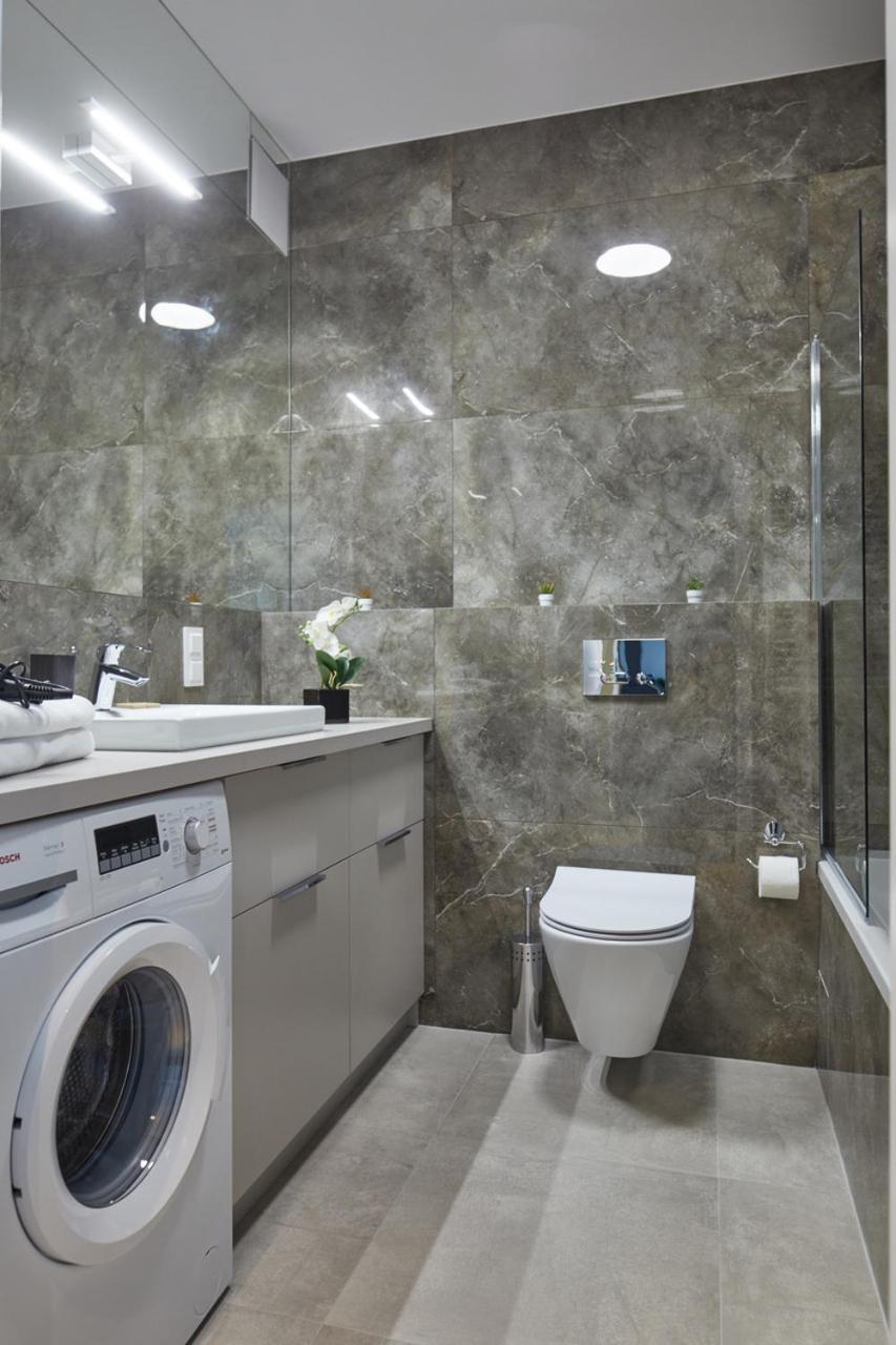 Metro Imielin Apartments Warsaw Ngoại thất bức ảnh