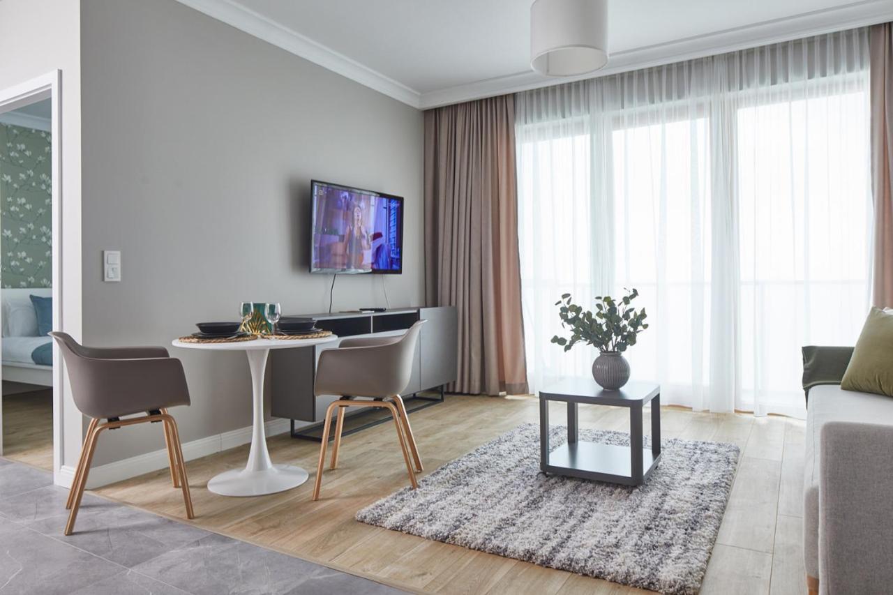 Metro Imielin Apartments Warsaw Ngoại thất bức ảnh