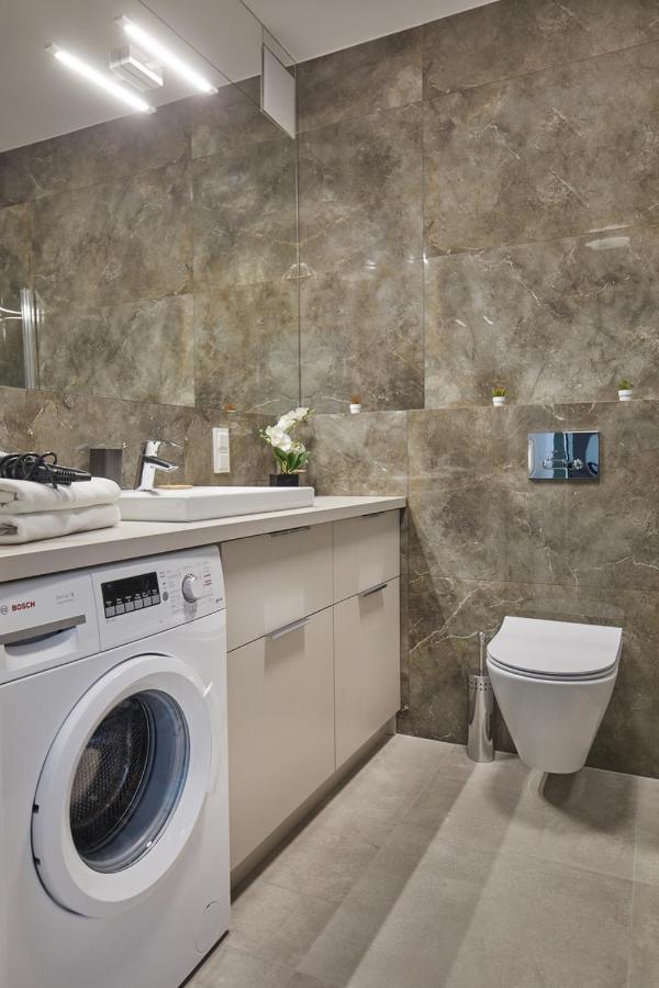 Metro Imielin Apartments Warsaw Ngoại thất bức ảnh