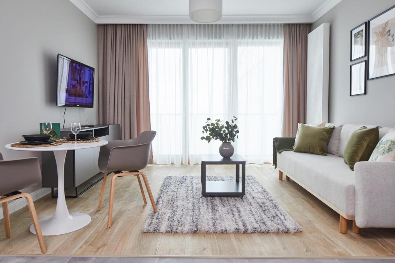Metro Imielin Apartments Warsaw Ngoại thất bức ảnh