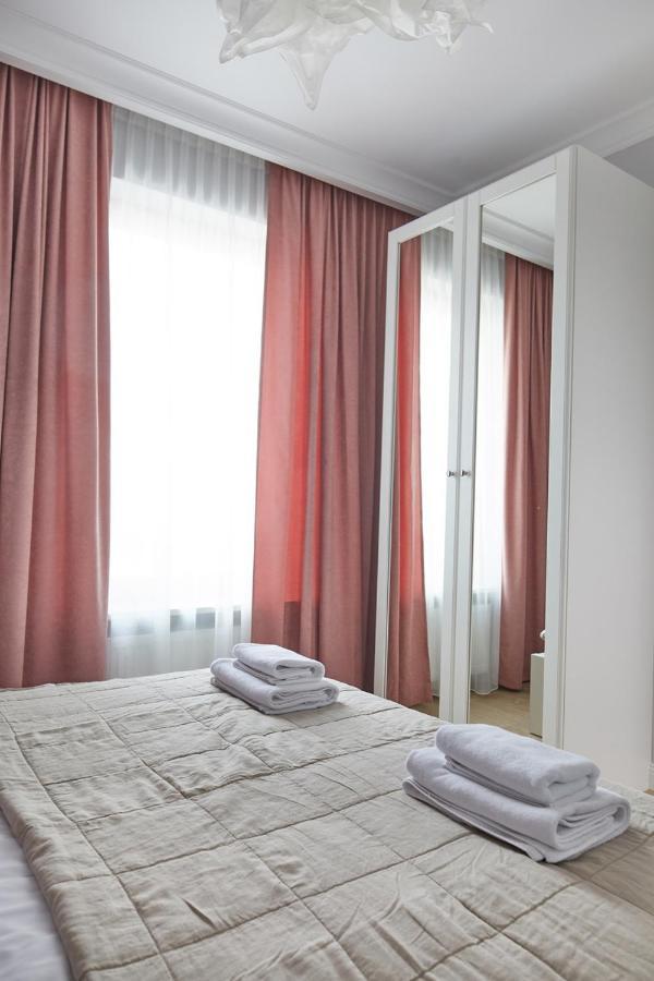 Metro Imielin Apartments Warsaw Ngoại thất bức ảnh
